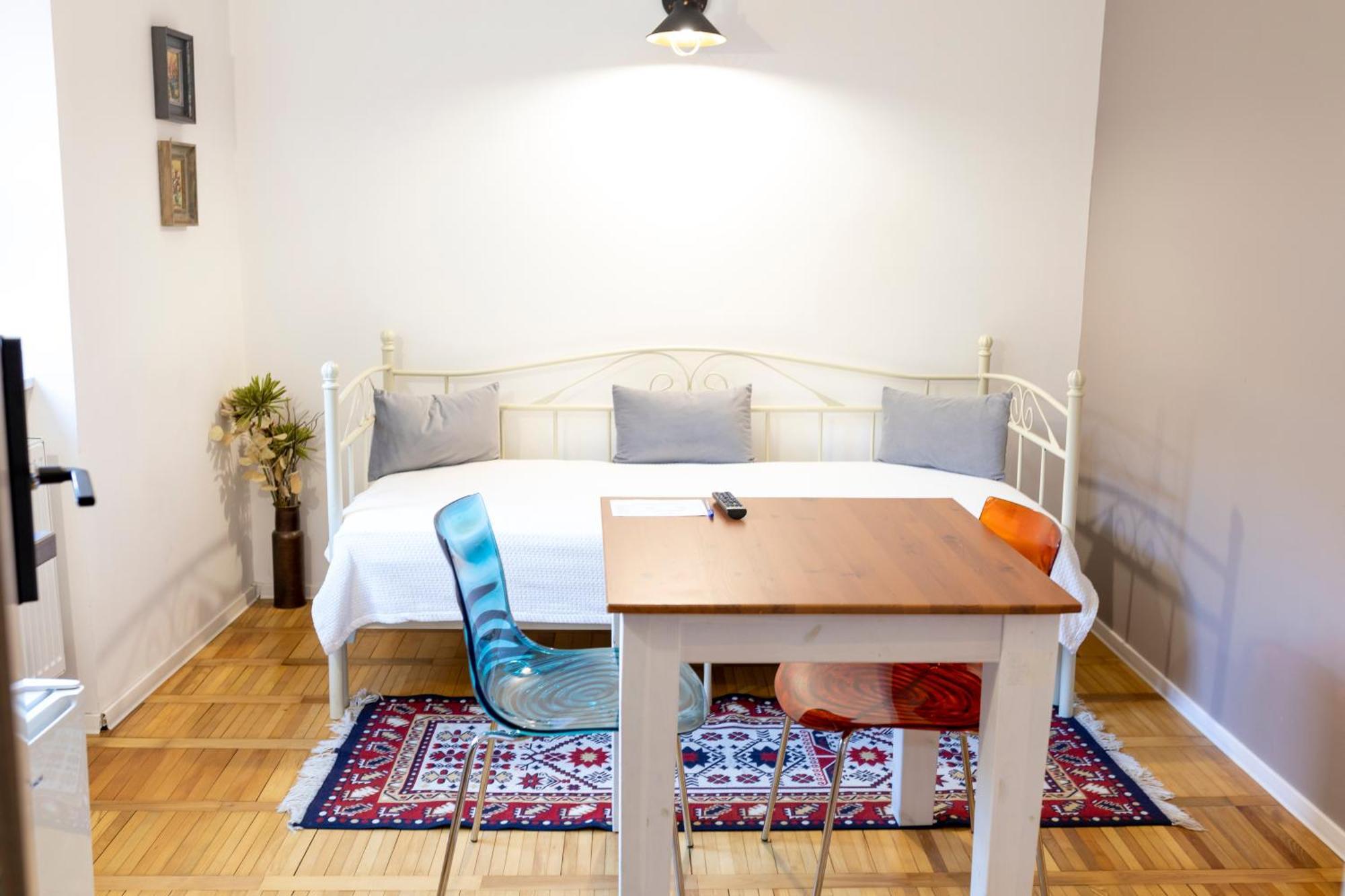 Friedrich Homm Apartment